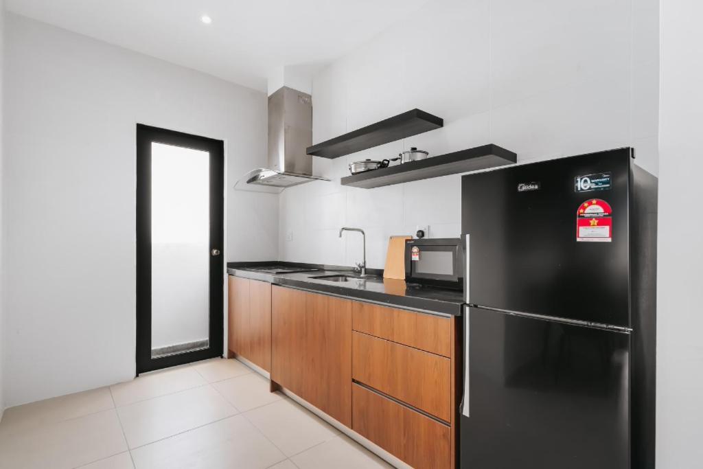 Nowhere 2Br & 2Bath Apartment With Balcony @ Reizz Residences กัวลาลัมเปอร์ ภายนอก รูปภาพ