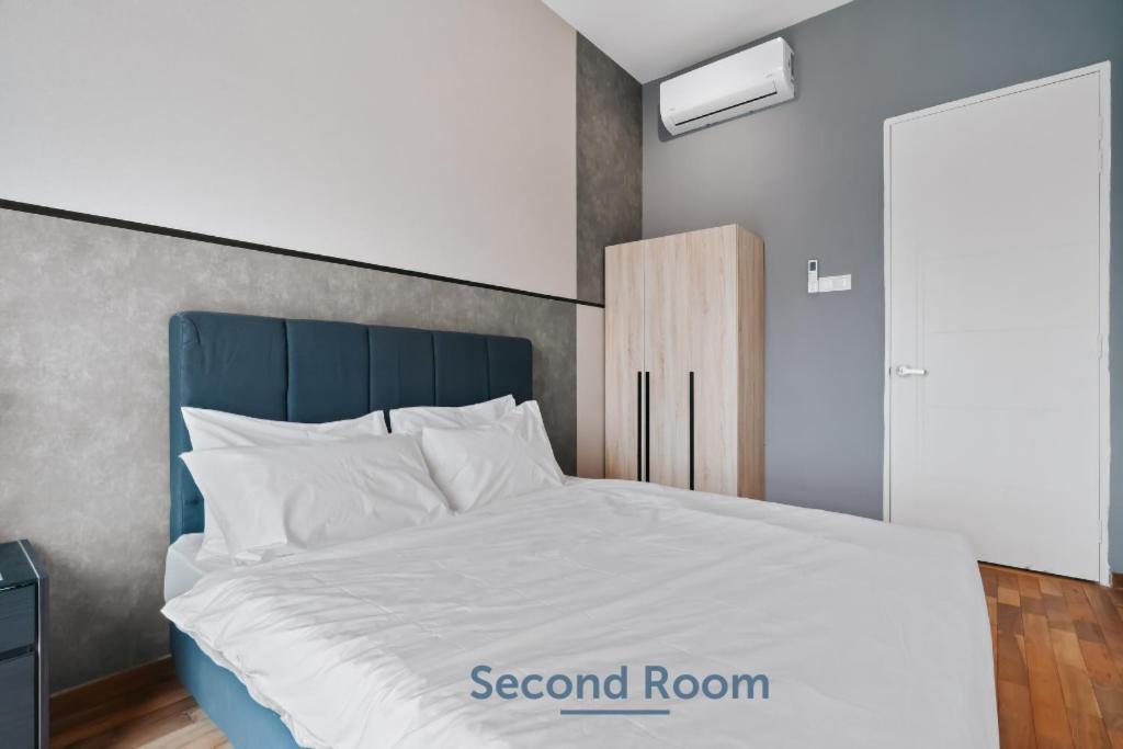 Nowhere 2Br & 2Bath Apartment With Balcony @ Reizz Residences กัวลาลัมเปอร์ ภายนอก รูปภาพ